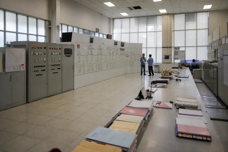 Grid Gatekeepers in 2026: Why Power Access Now Picks ASEAN’s Data Center Winners Amid ASEAN Data Center Power Constraints